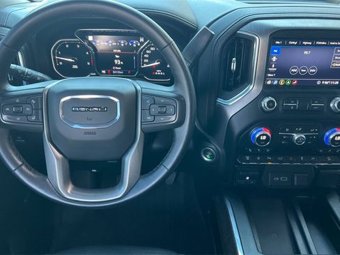 Used 2020 GMC Sierra 3500 Denali w/ Denali Ultimate Package image 12