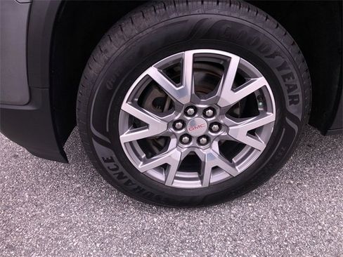 Used 2020 GMC Acadia SLT image 40