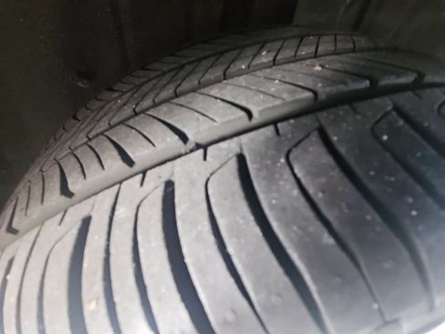 Used 2025 Toyota Camry SE w/ Convenience Package image 13