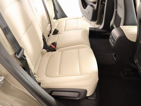 New 2026 Lincoln Corsair Premiere image 15