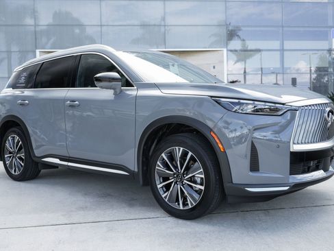 Certified 2026 INFINITI QX60 Luxe w/ Cargo Package image 2