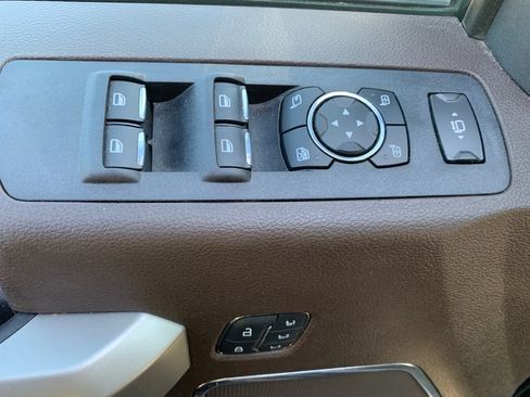 Certified 2022 Ford F250 King Ranch w/ King Ranch Ultimate Package image 16