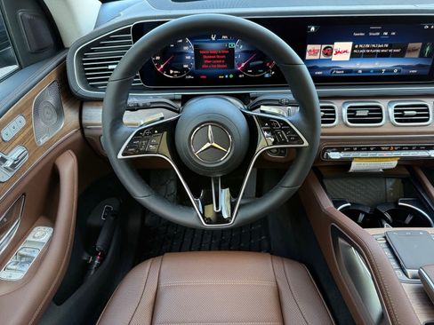 New 2026 Mercedes-Benz GLE 450 4MATIC image 14