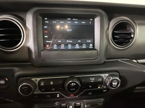 Used 2023 Jeep Wrangler Unlimited w/ Cold Weather Group AWD/4WD image 23