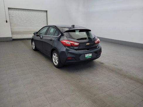 Used 2017 Chevrolet Cruze LT w/ Convenience Package FWD image 5