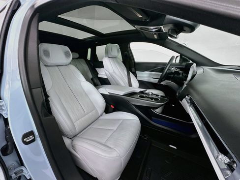 Used 2024 Cadillac Lyriq Luxury w/ LPO, Floor Liner Package AWD/4WD image 30
