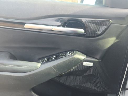 Used 2024 Kia Seltos SX w/ SX Sunroof Package image 13