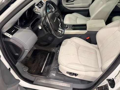 Used 2018 Land Rover Range Rover Evoque HSE image 24