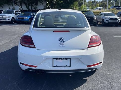 Used 2018 Volkswagen Beetle 2.0T SE w/ SE Premium Package FWD image 6