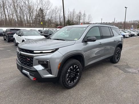 Used 2025 Chevrolet Traverse Z71 w/ Driver Confidence Package image 30