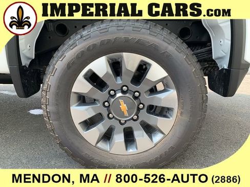 New 2025 Chevrolet Silverado 2500 Custom w/ Custom Value Package image 9