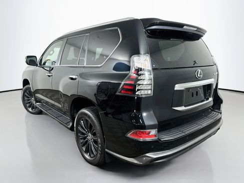 Used 2023 Lexus GX 460 Luxury w/ Sport Design Package AWD/4WD image 5