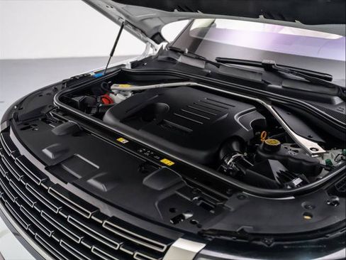 Used 2023 Land Rover Range Rover SE AWD/4WD image 10