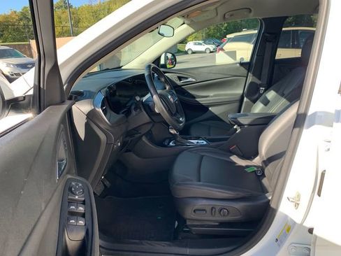 Certified 2024 Buick Encore GX Sport Touring w/ Comfort Package image 32