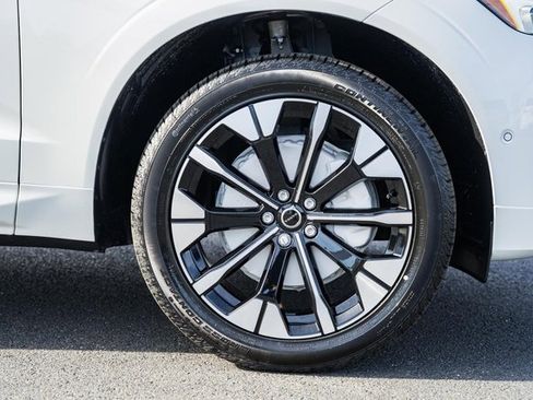 New 2026 Volvo XC60 B5 Plus w/ Protection Package Premier image 18