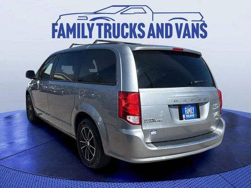 Used 2018 Dodge Grand Caravan GT FWD image 3