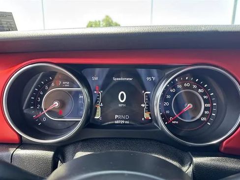 Used 2020 Jeep Wrangler Unlimited Rubicon AWD/4WD image 8