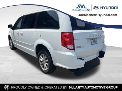 Used 2016 Dodge Grand Caravan SXT FWD image 2