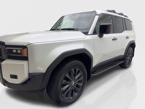 Used 2025 Toyota Land Cruiser w/ Premium Package image 11
