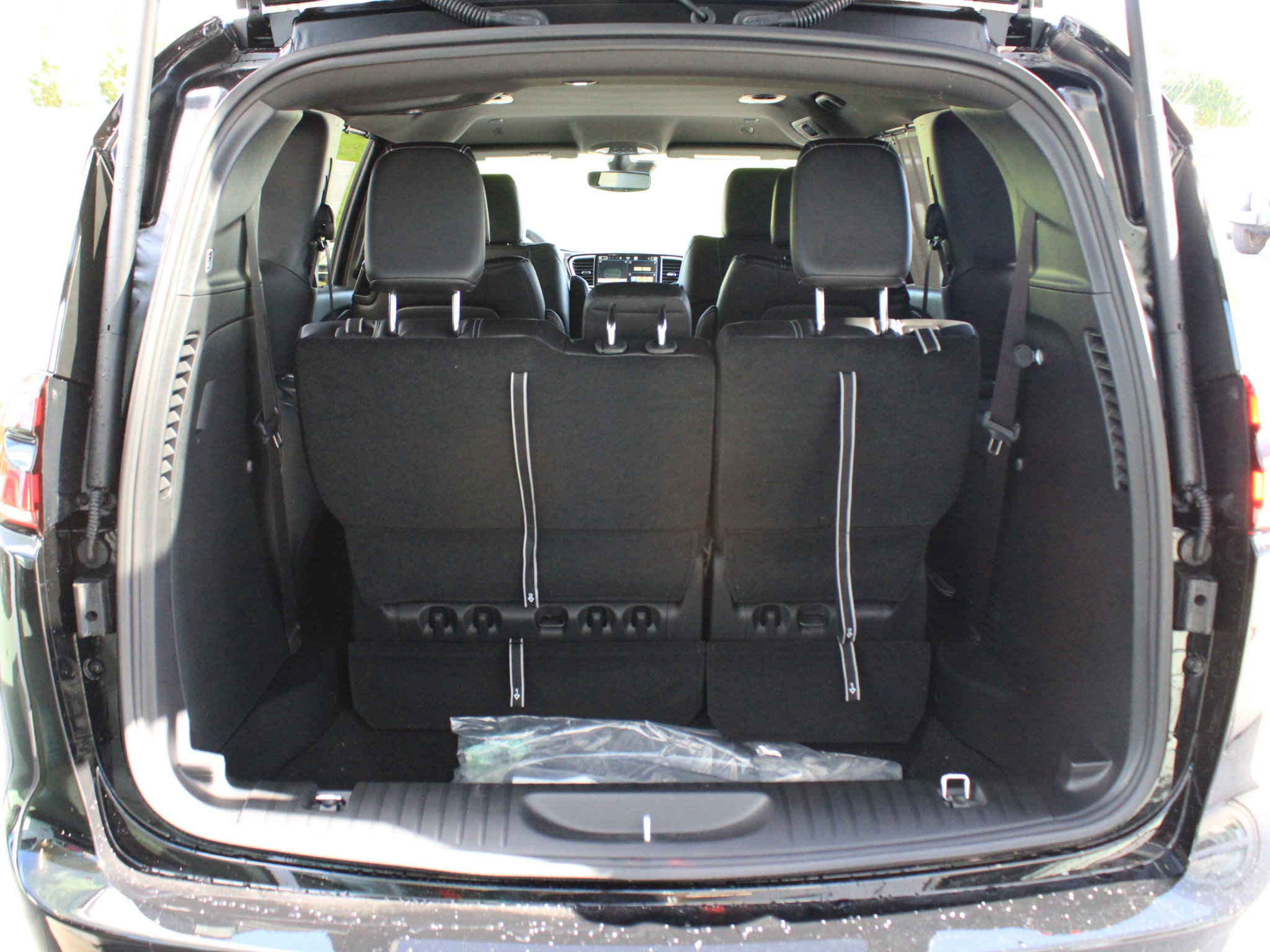 New 2027 Chrysler Pacifica Select FWD image 35