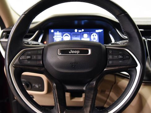 Used 2022 Jeep Grand Cherokee L Limited image 27