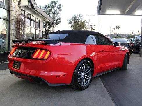 Used 2015 Ford Mustang Premium RWD image 5