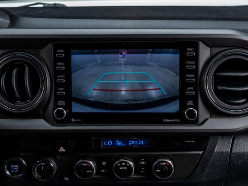 Used 2022 Toyota Tacoma TRD Off-Road image 24