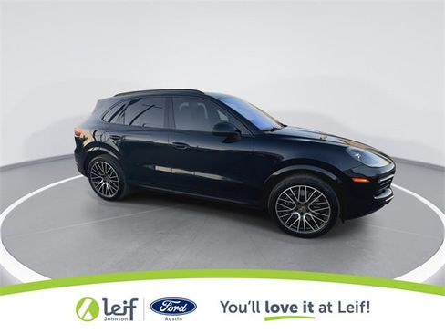 Used 2023 Porsche Cayenne image 13