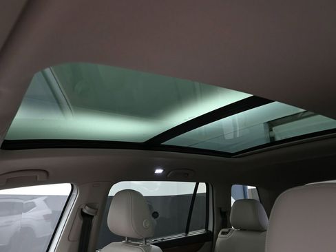 New 2026 Volkswagen Atlas SE image 11