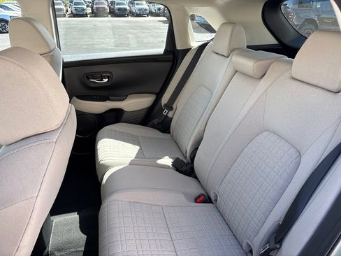 Used 2024 Honda HR-V LX image 8