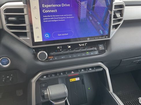 Used 2022 Toyota Tundra Limited image 10