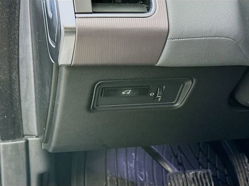 Used 2014 Land Rover Range Rover Sport HSE image 14