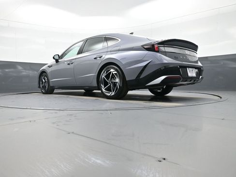Certified 2025 Hyundai Sonata SEL image 33
