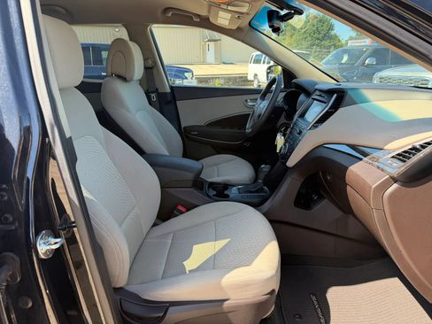 Used 2017 Hyundai Santa Fe Sport FWD image 21