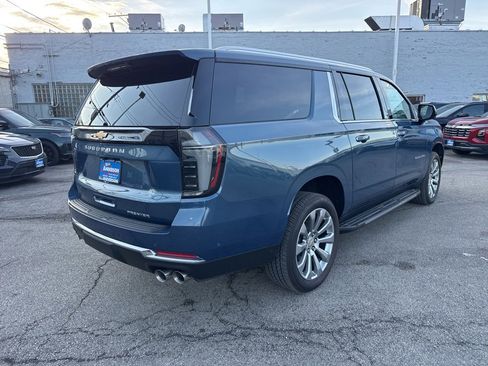 Used 2025 Chevrolet Suburban Premier w/ Sun And Tow Package image 7