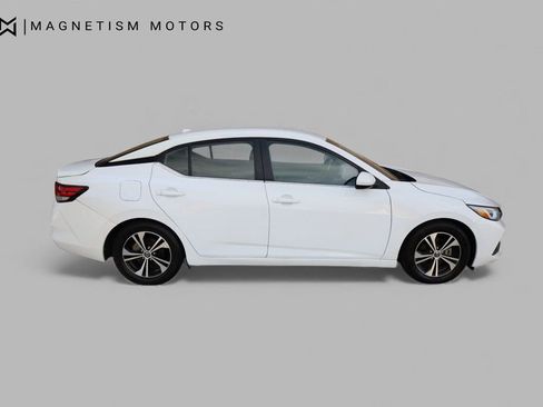 Used 2023 Nissan Sentra SV image 3