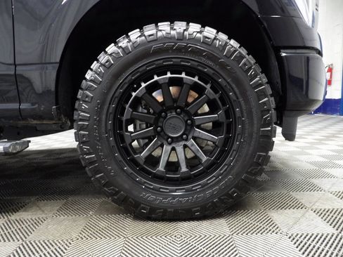 Used 2023 Ford F150 Lariat w/ Equipment Group 502A High image 9