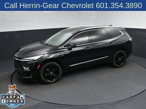 Used 2023 Buick Enclave Essence w/ Experience Buick Package FWD image 30