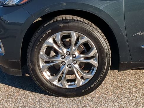 Used 2019 Buick Enclave Avenir w/ Avenir Technology Package image 10