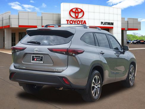 New 2026 Toyota Highlander XLE AWD/4WD image 4