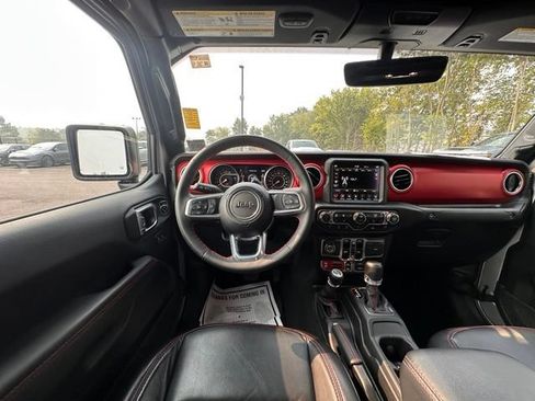 Used 2023 Jeep Gladiator Rubicon w/ Cold Weather Group AWD/4WD image 18