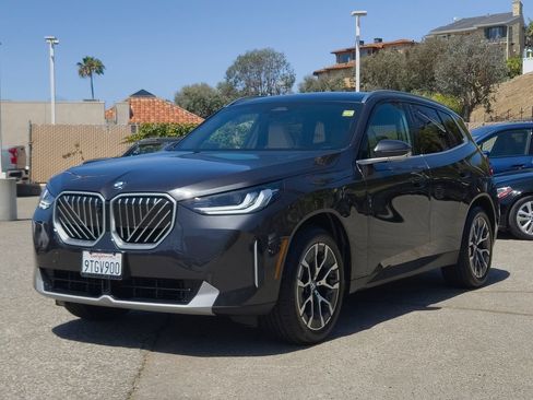 Used 2025 BMW X3 xDrive30 w/ Premium Package AWD/4WD image 2