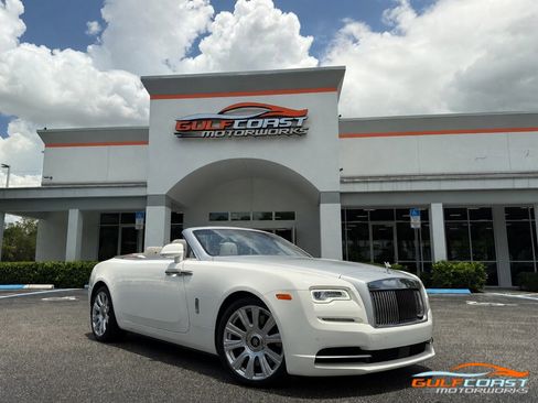 Used 2017 Rolls-Royce Dawn RWD image 1