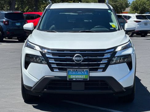 Used 2024 Nissan Rogue SV FWD image 8