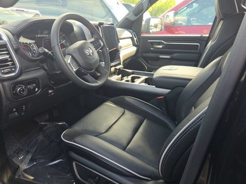 Used 2025 RAM 1500 Laramie w/ Bed Utility Group AWD/4WD image 3