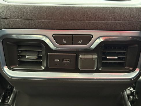 Used 2021 GMC Sierra 1500 AT4 w/ AT4 Premium Package AWD/4WD image 29