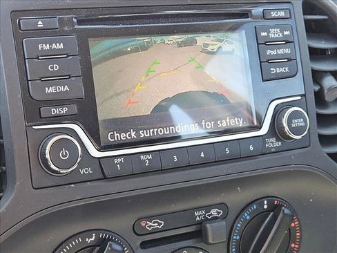 Used 2017 Nissan Juke S image 13