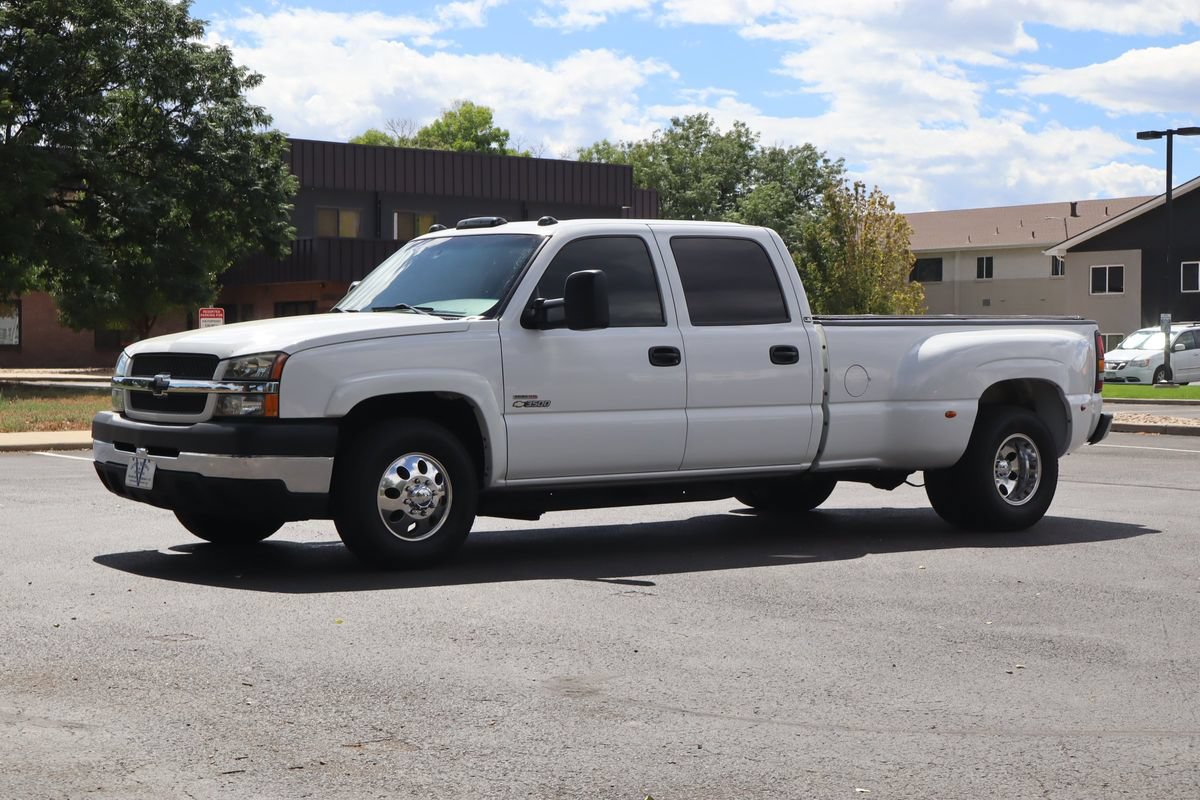 Used 2004 Chevrolet Silverado 3500 LS w/ Heavy-Duty Power Package RWD image 11