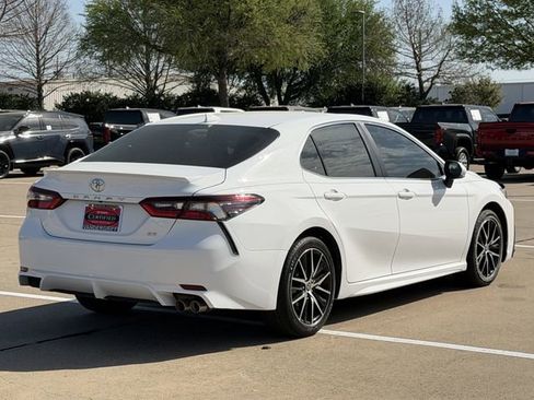 Certified 2023 Toyota Camry SE image 4