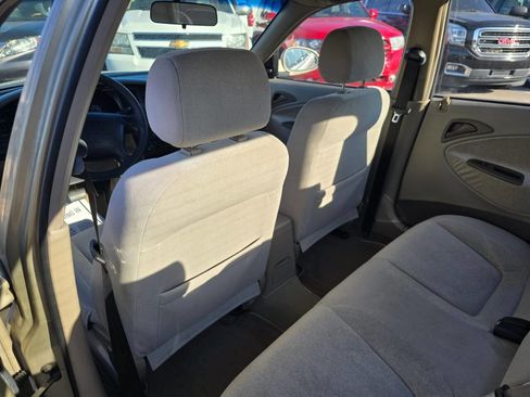 Used 2000 Daewoo Nubira SE image 26